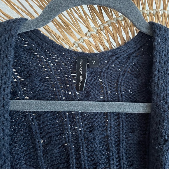 Navy blue knitted oversized sweater - Picture 3 of 5